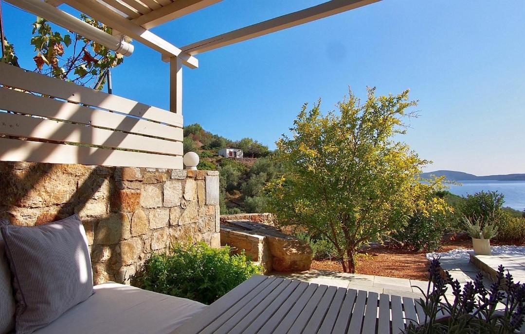 Lithea Villas And Studios By The Sea Agios Petros  Exterior photo