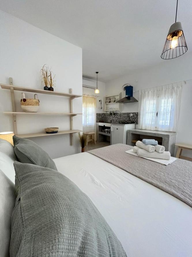 Lithea Villas And Studios By The Sea Agios Petros  Exterior photo