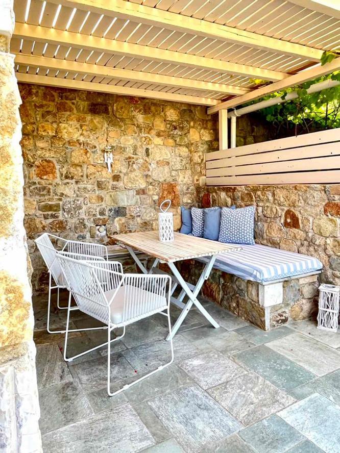 Lithea Villas And Studios By The Sea Agios Petros  Exterior photo