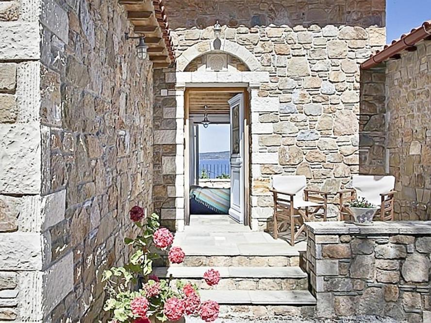 Lithea Villas And Studios By The Sea Agios Petros  Exterior photo