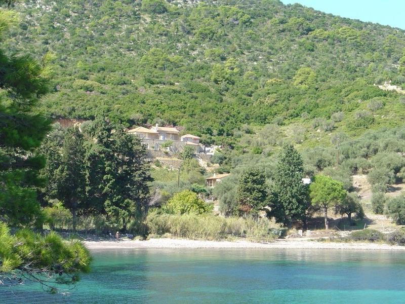 Lithea Villas And Studios By The Sea Agios Petros  Exterior photo
