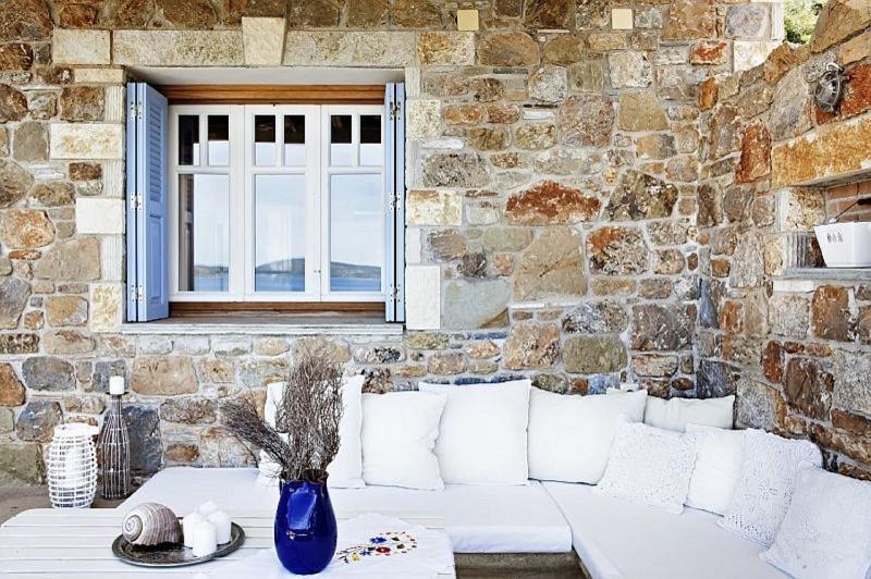 Lithea Villas And Studios By The Sea Agios Petros  Exterior photo